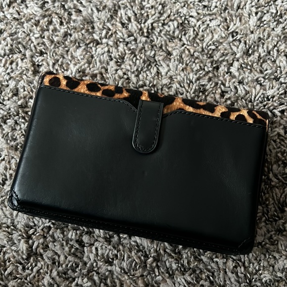 NWT Michael Kors Mott Phone Crossbody - Picture 3 of 5